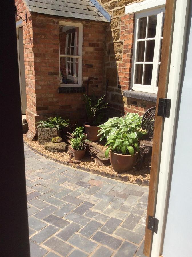 The Rear Of The Plough,Everdon. Дейвънтри Екстериор снимка