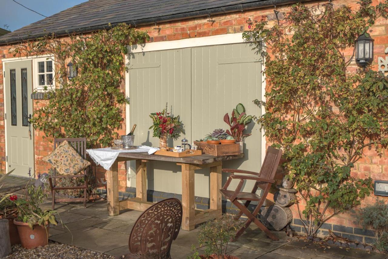 The Rear Of The Plough,Everdon. Дейвънтри Екстериор снимка